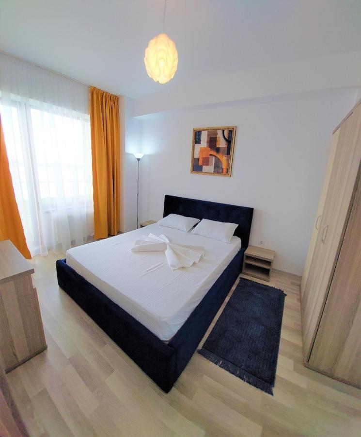 North Club Apartments Mamaia Exterior photo